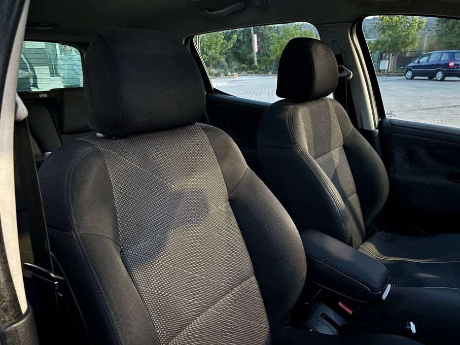 Продам Пежо 207  2008року. 1.6