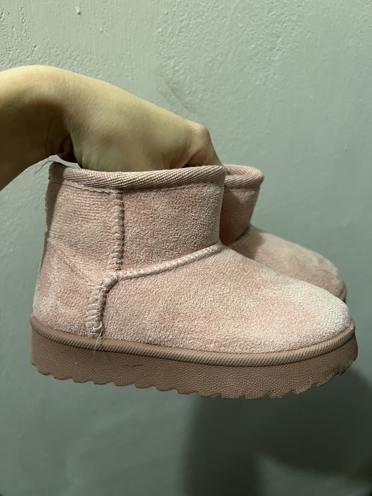 Угі, уги, тепленькі, зручні, 24 розмір