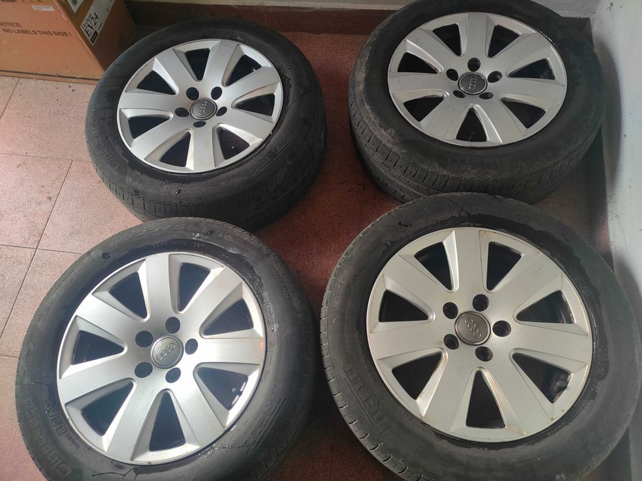Felgi aluminiowe AUDI (7.5Jx16) z oponami zimowymi PIRELLI 225/55/16