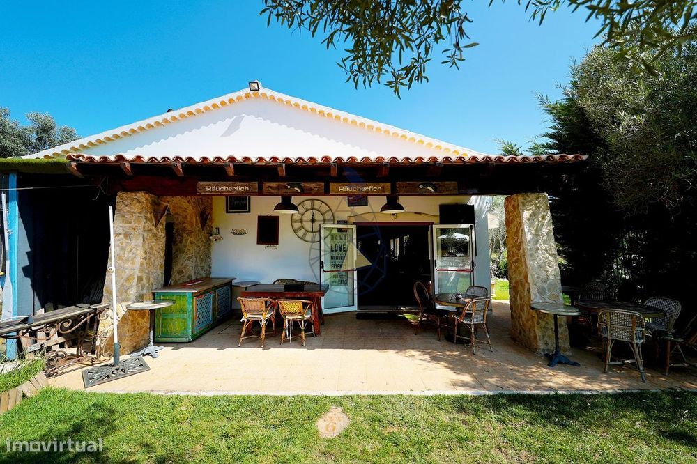 Habitação ou comercio  em Aljezur a pouca distancia das praias