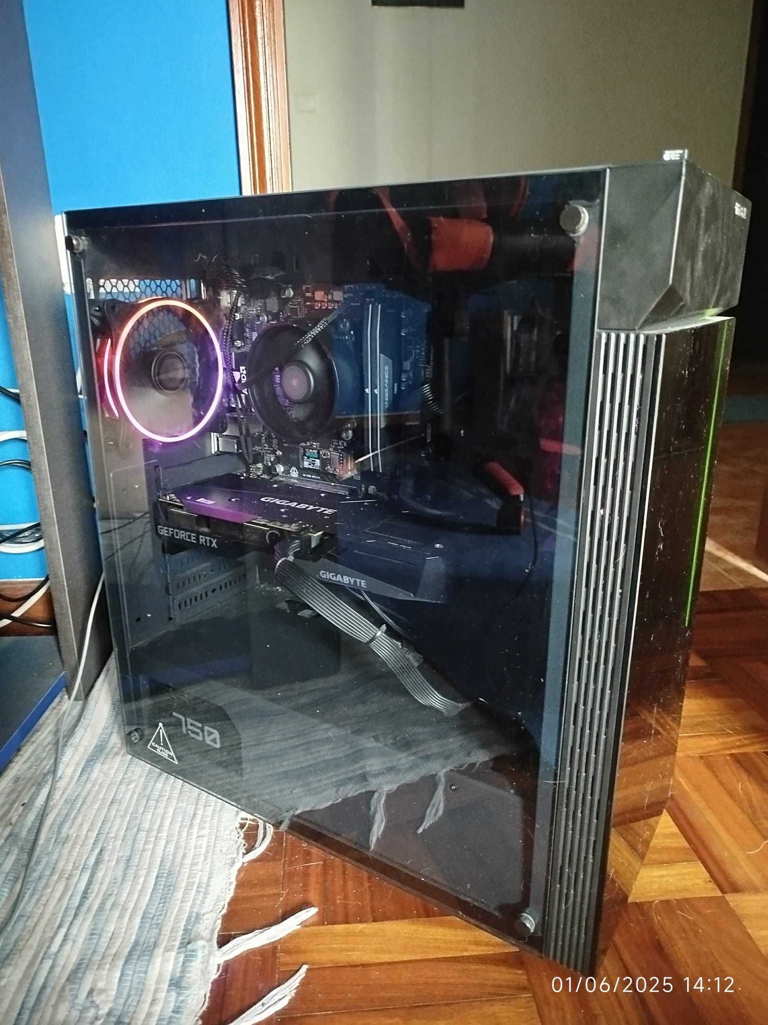 PC Gaming com uma RTX 3060 TI, 32gb RAM, Ryzen 5 8400f, 1 TB SSD