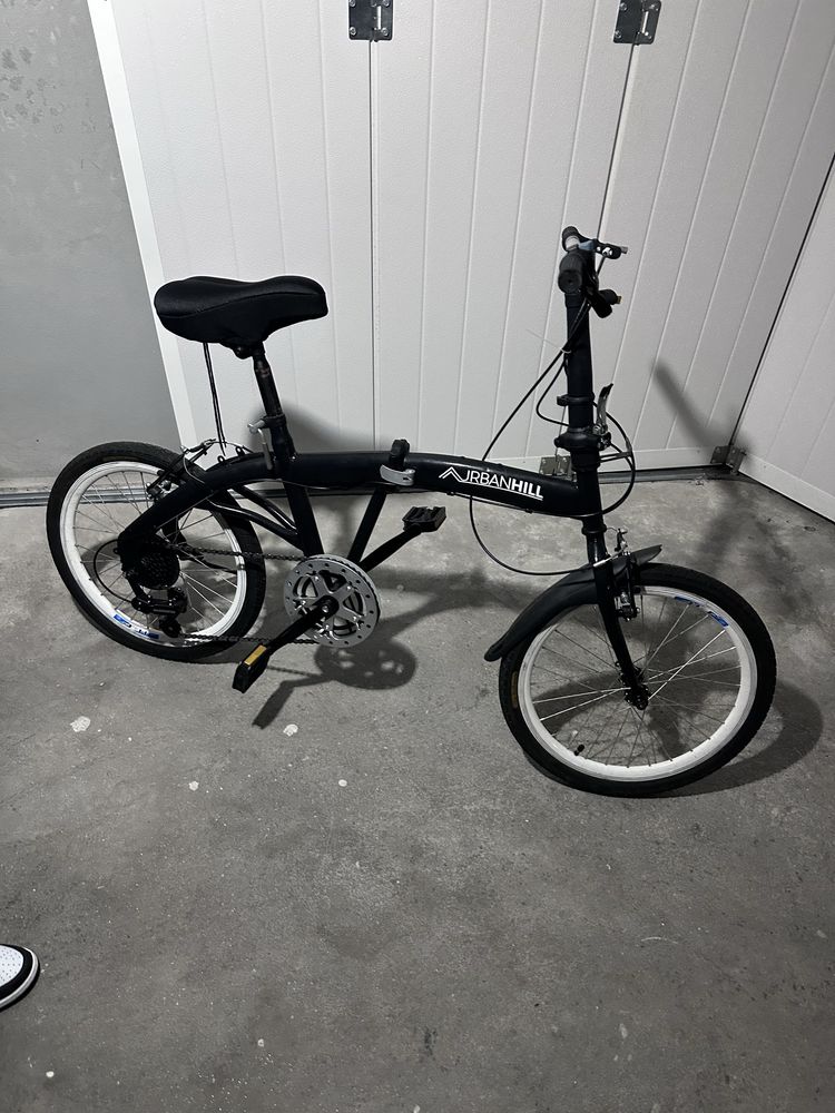 Bicicleta dobravel de adulto. Muito pratica e funcional na cidade