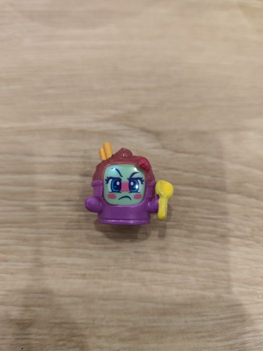 Mini domek + bardzo rzadki Moji pops