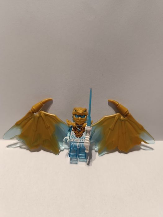LEGO ninjago Golden Dragon Zane