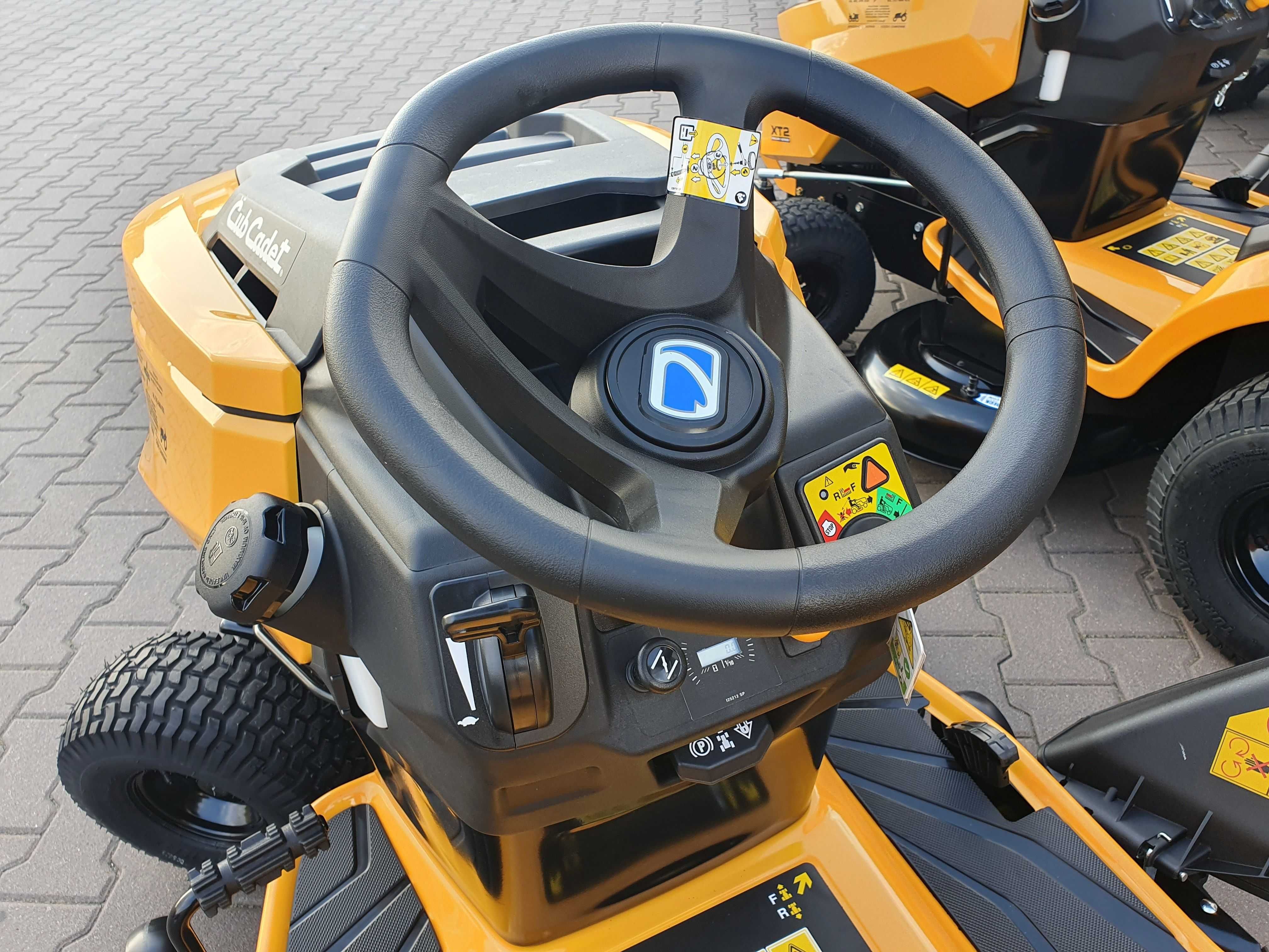 Traktor ogrodowy Cub Cadet XT1 OS96 18KM deck 96 cm Tempomat LEDY