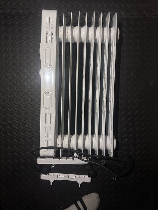 Масляна електробатарея Kumtel