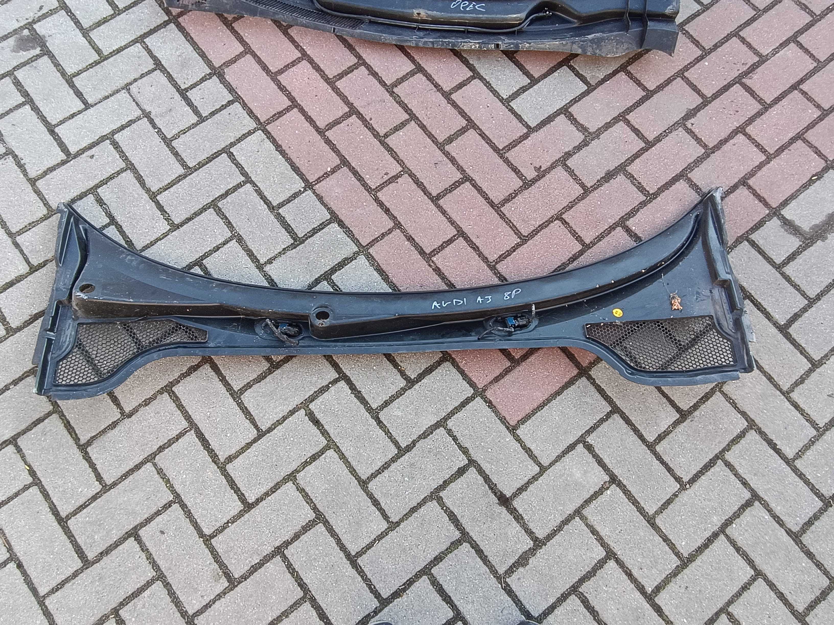 Audi a3 8p podszybie plastikowe
