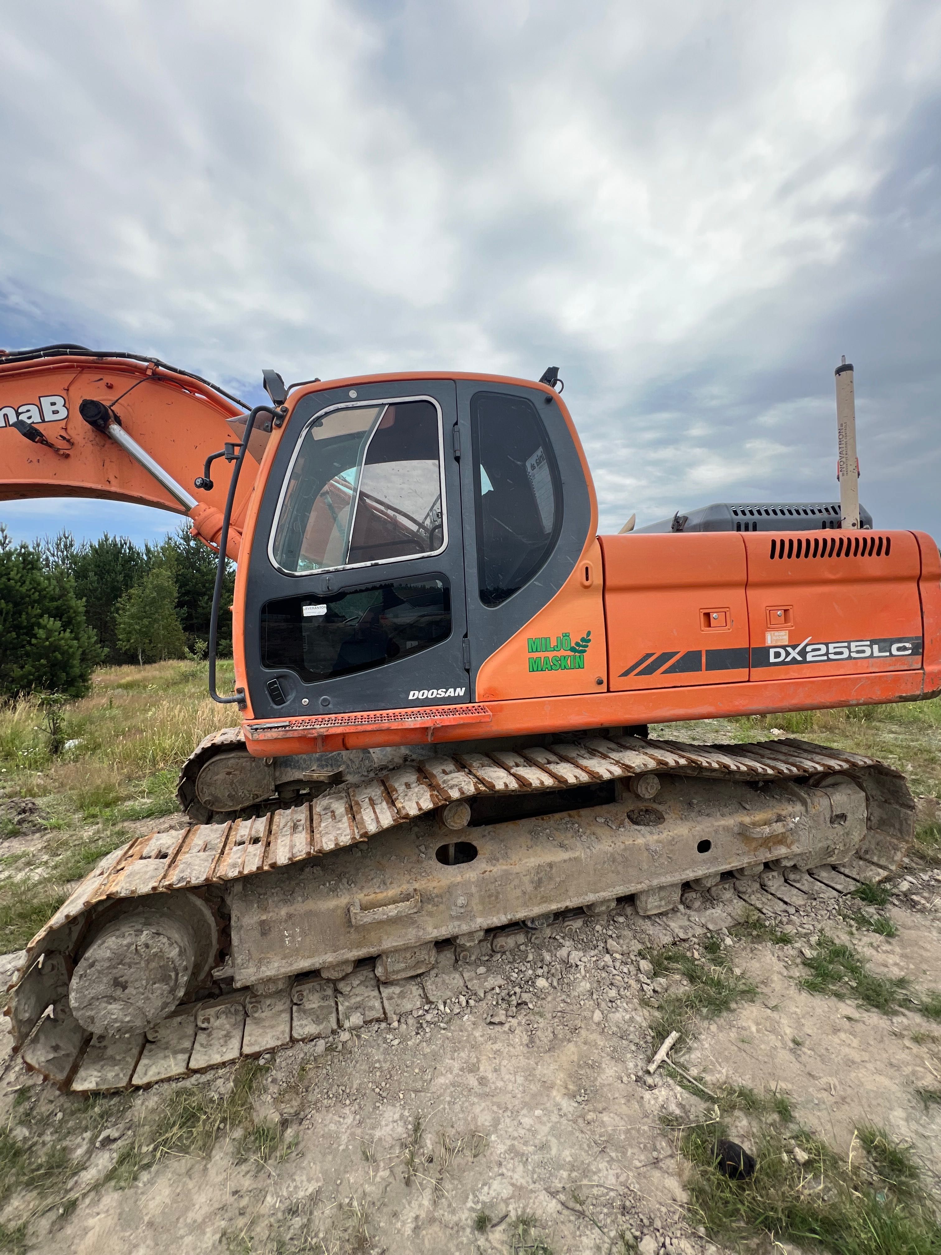 Екскаватор DOOSAN DX255 LC
