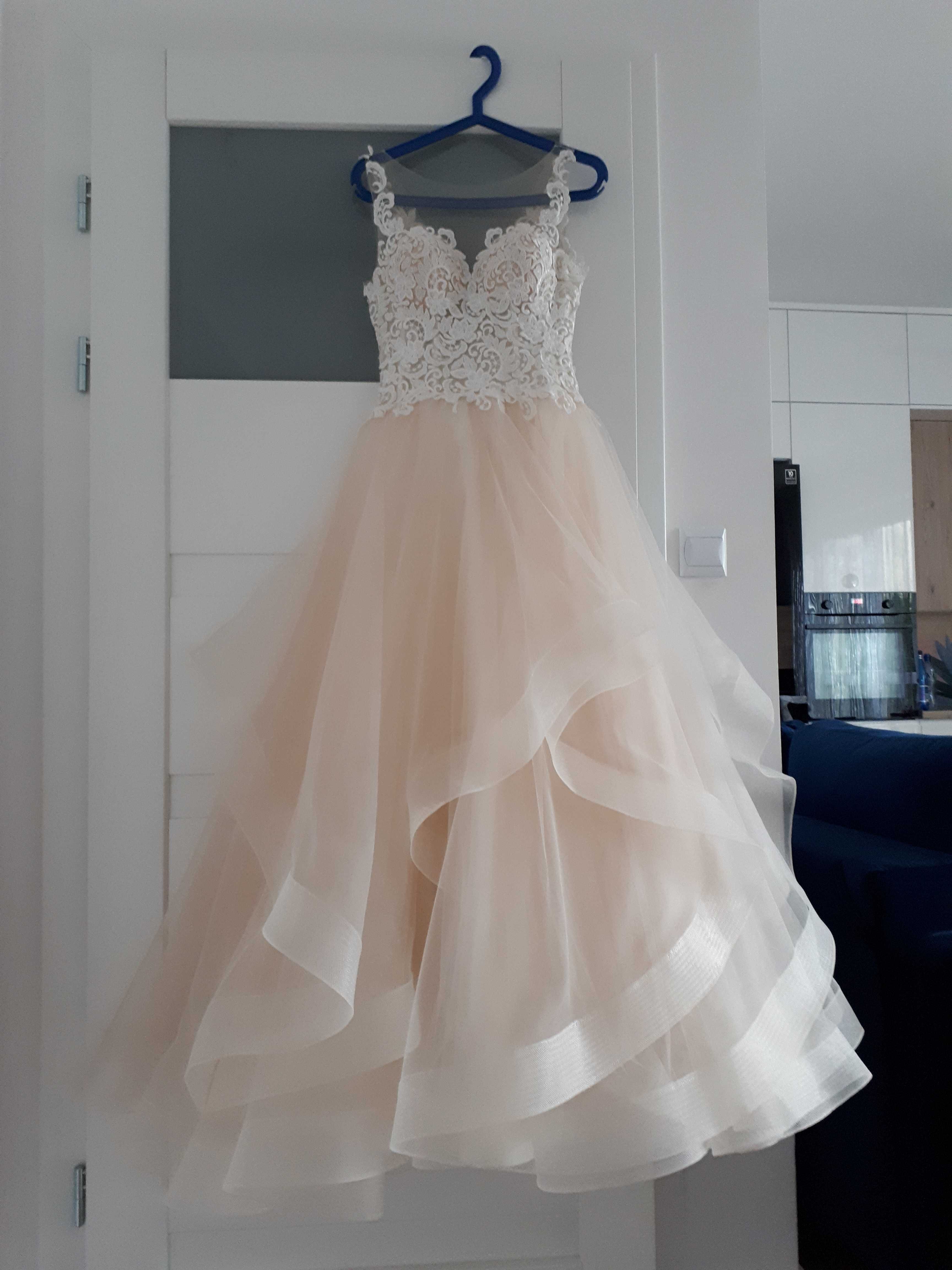 Sprzedam suknię ślubną + welon :)