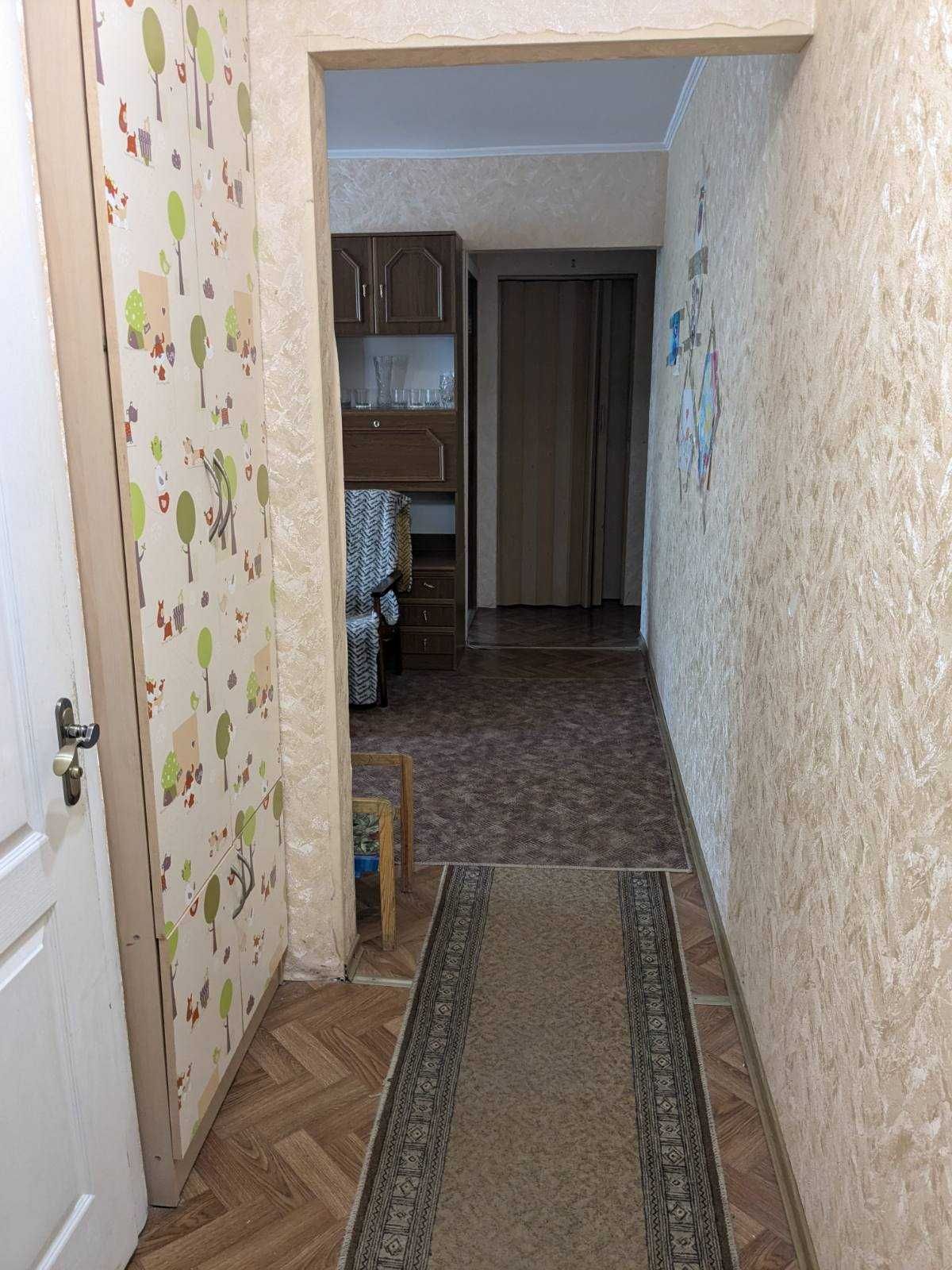 Продаю отличную  3 к\кв  3\5   с мебелью и техникой на ул. Южная