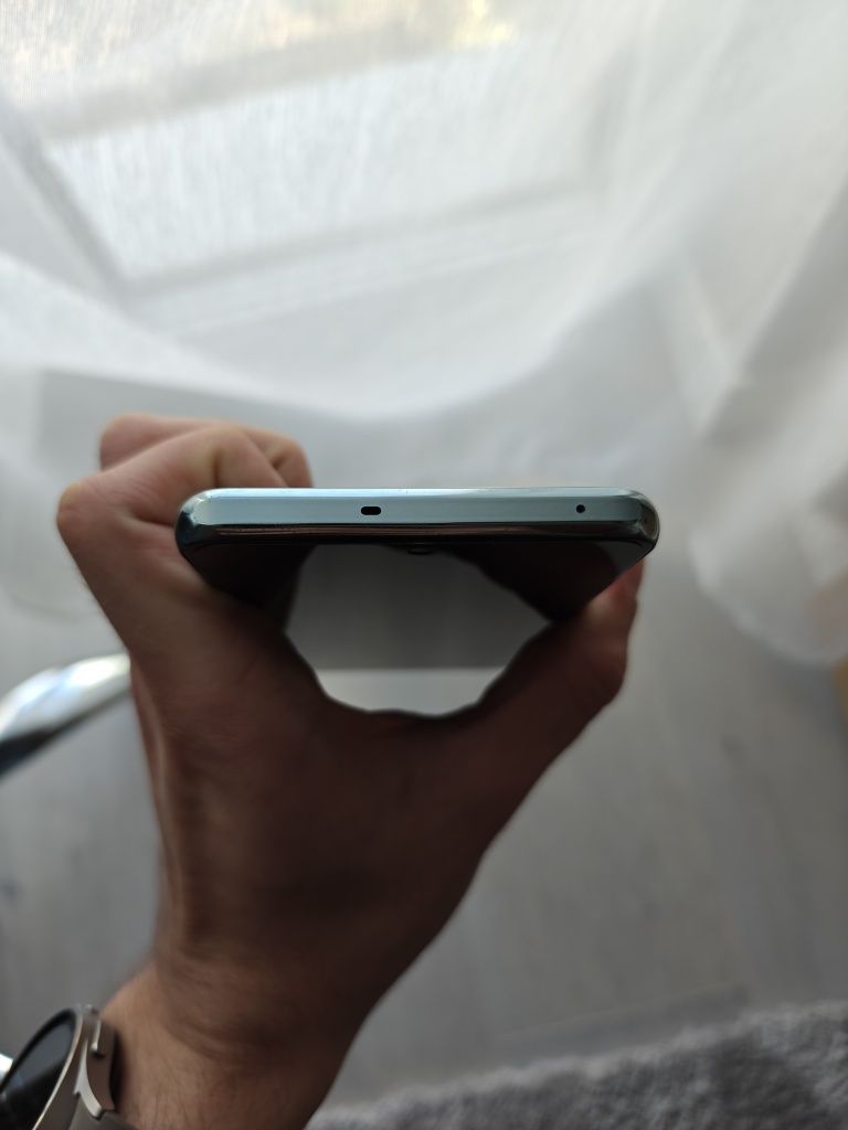 OnePlus 10t 8/128