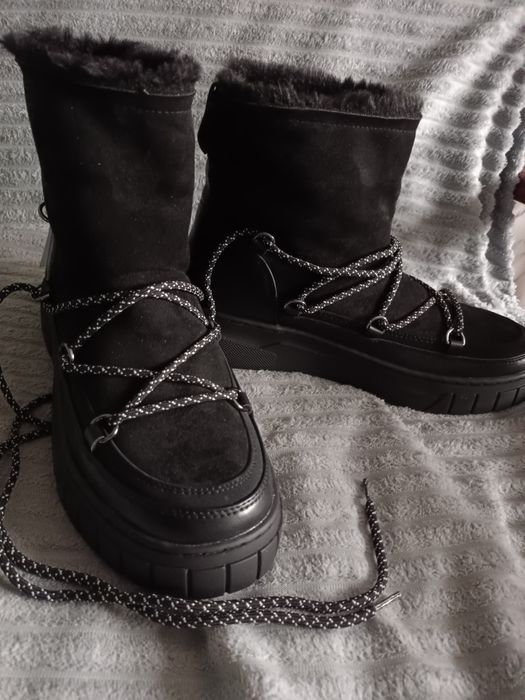 Нові жіночі чоботи, сапожки, ботінки