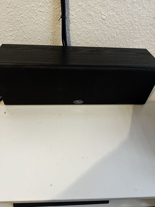 Kolumny  Prism Vienna Grand