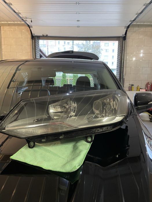 Фари Volkswagen Toureg NF 2011-2015