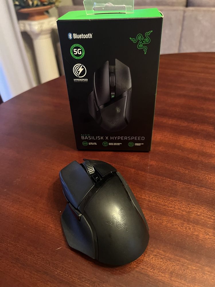 Rato Gaming Wireless Razer Basilisk X Hyperspeed