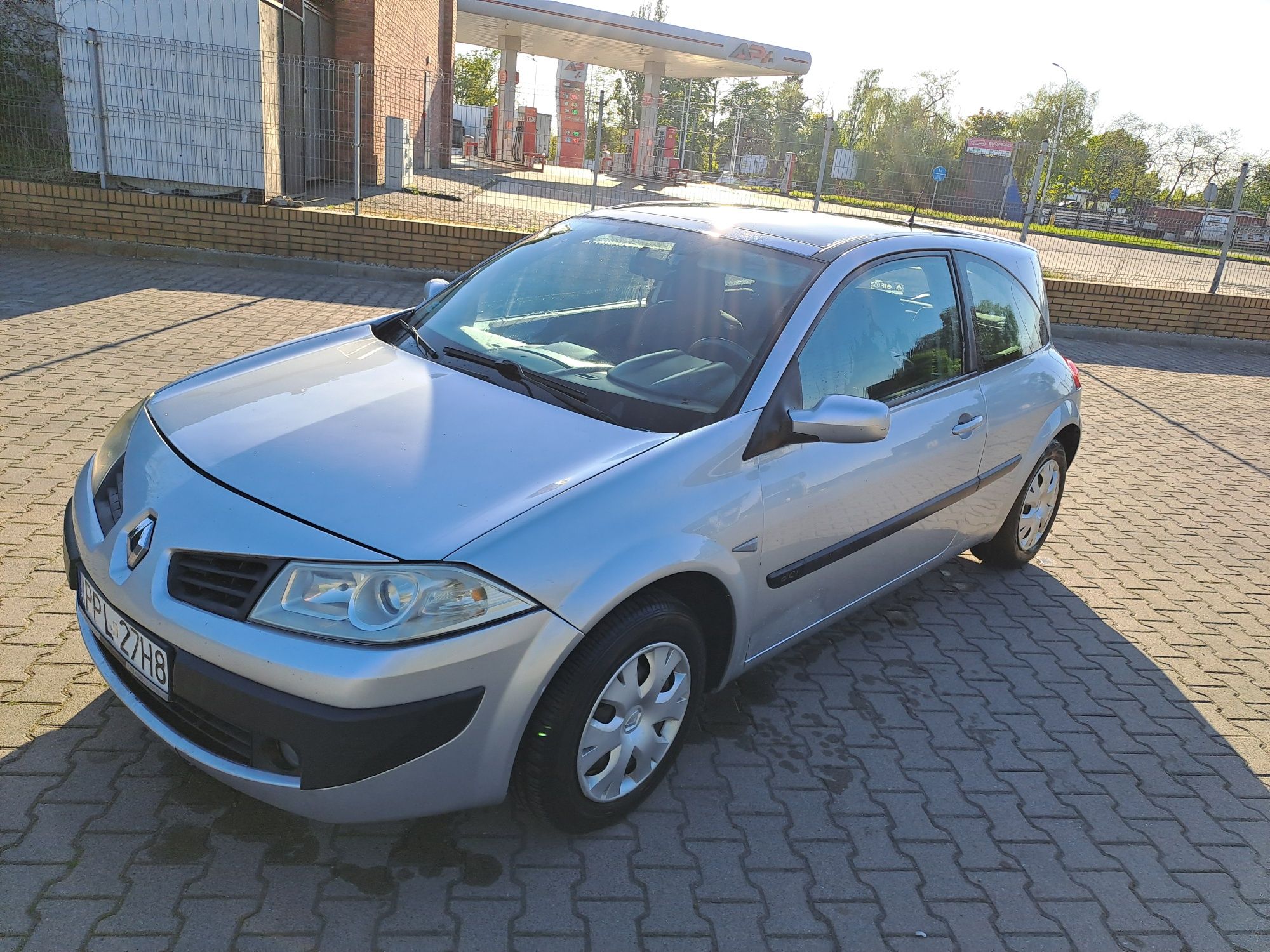 Renault Megane 1,5 diesel,  nowy przegląd,  długo OC
