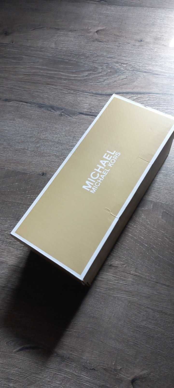 Оригинальные кожаные балетки Michael Kors , новые.