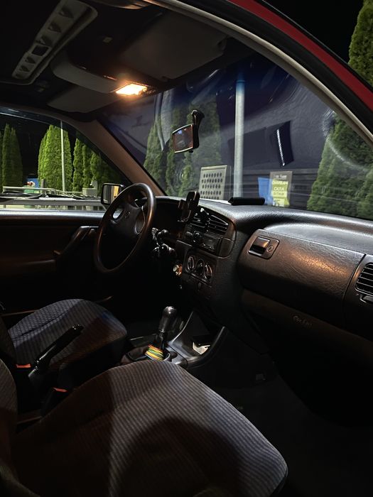 Робоча конячка Golf III терміново