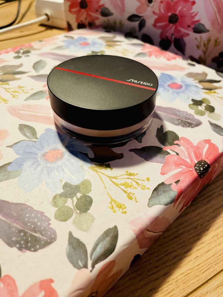 Puder Shiseido synchro skin radiant