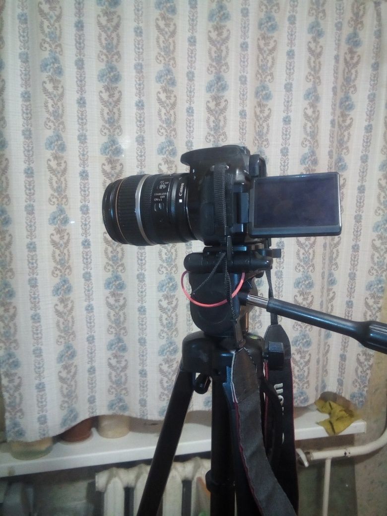 Продам фотокамеру CANON EOS D600 +полный комплект оператора
