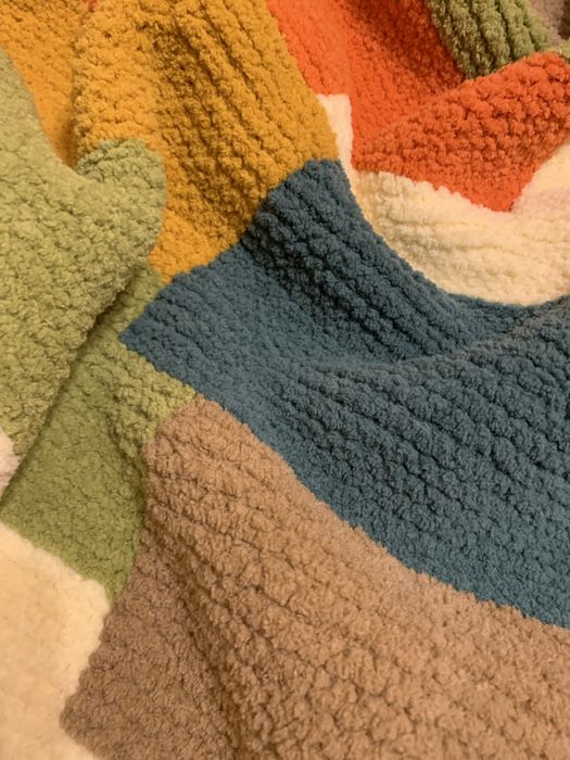 Вʼязаний дитячий плед