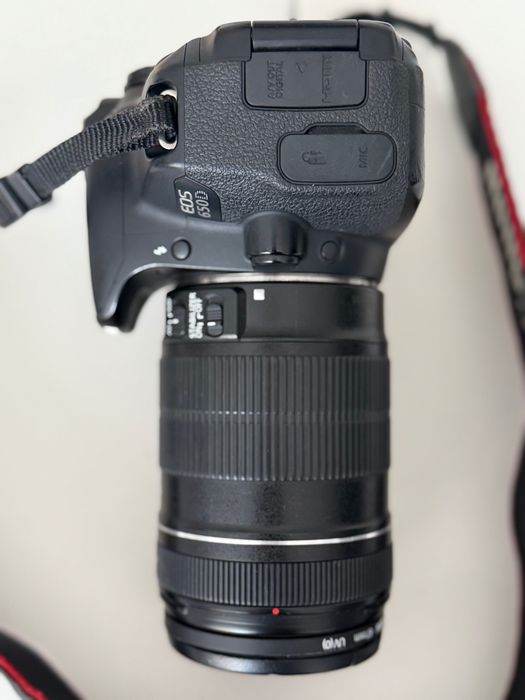 Aparat Canon EOS 650D kit korpus + obiektyw EF-S 18-135 IS STM