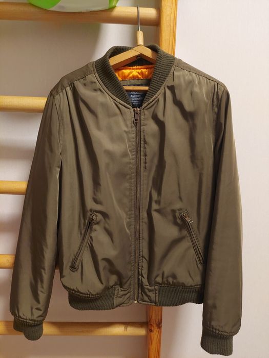 Жіноча куртка Bershka