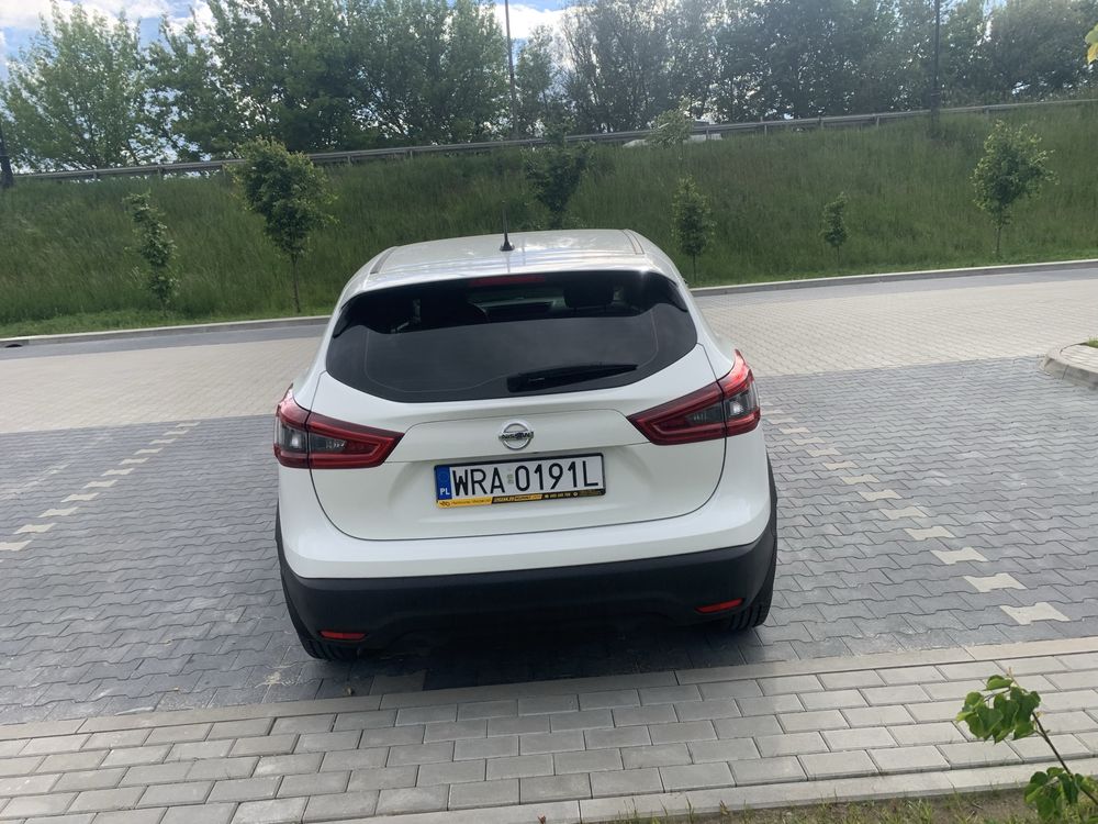Nissan Qashqai  benzynka  2.0