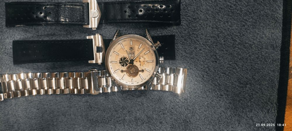 Tag Heuer годинник.