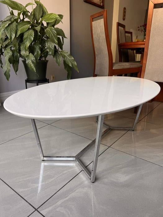 Stolik kawowy owalny