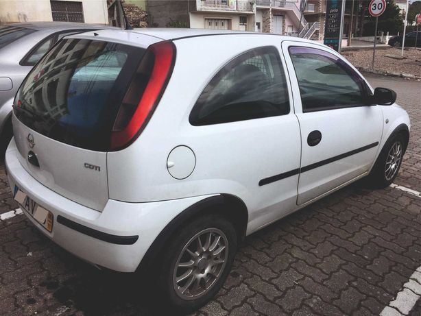 Opel corsa 1.3 cdti comercial do ano de 2005