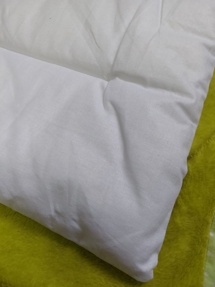 Poduszka płaska do łóżeczka dla niemowląt