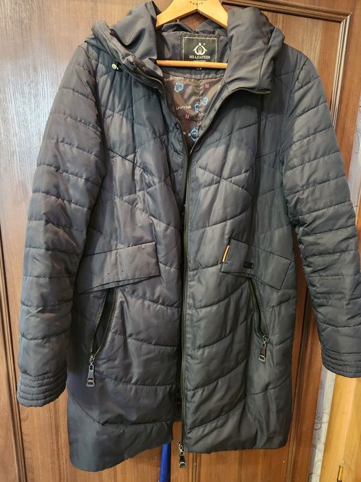 Осіння жіноча курточка