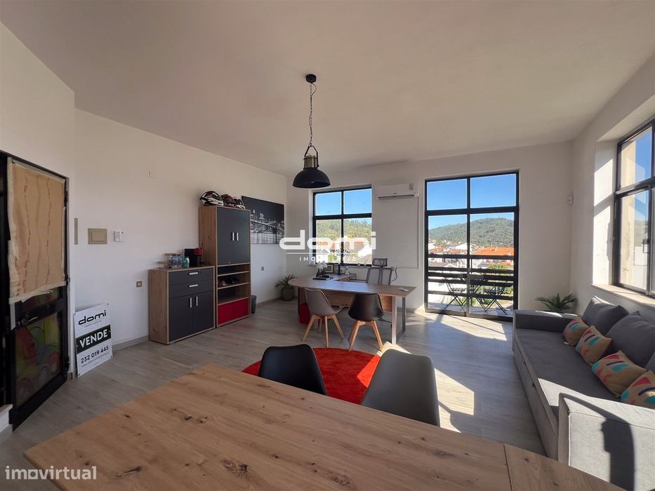 Loja/Escritório no centro de São Pedro do Sul