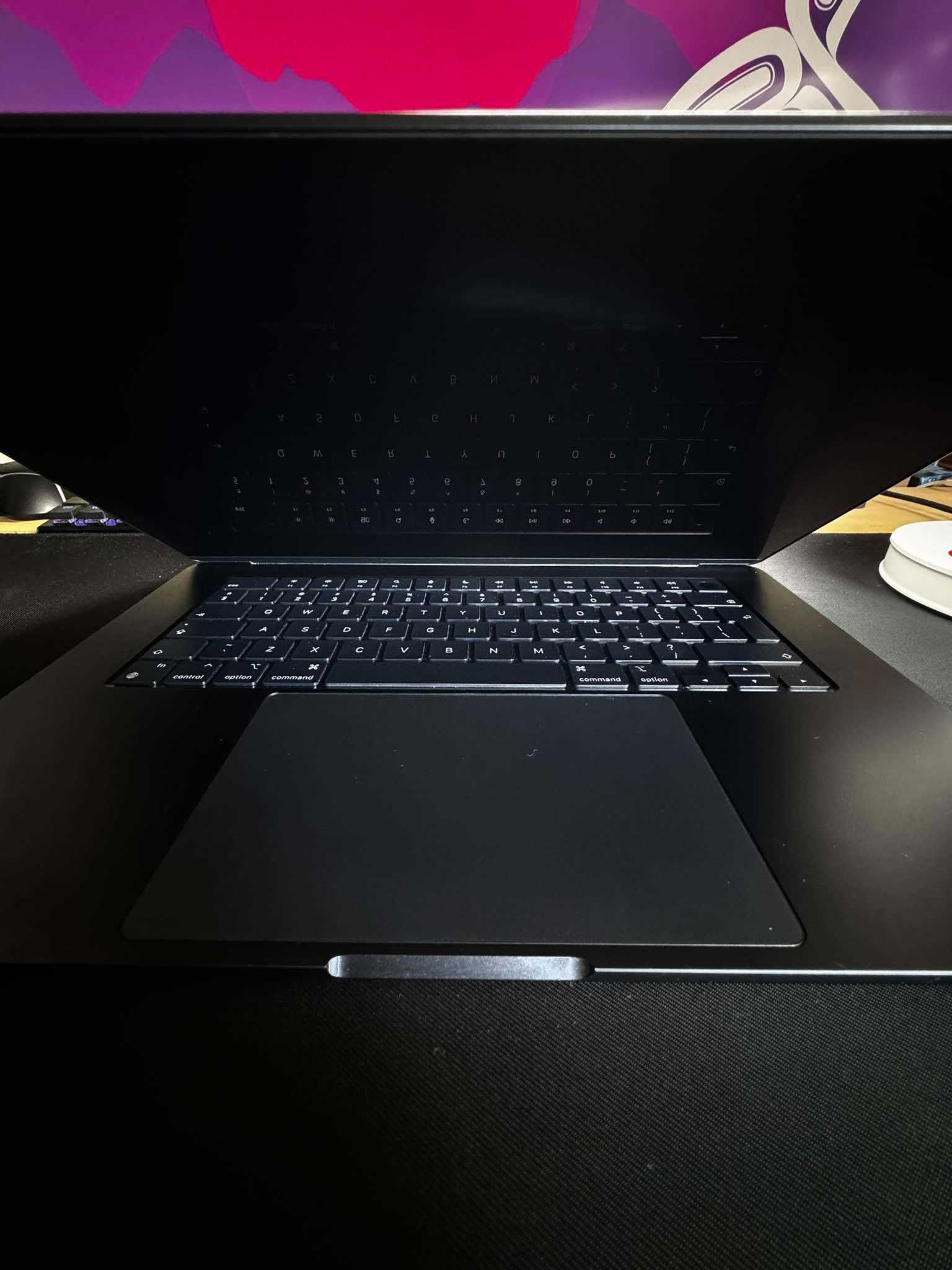 MacBook Air 15" M2 8/256 + Case UNIQ, GWARANCJA