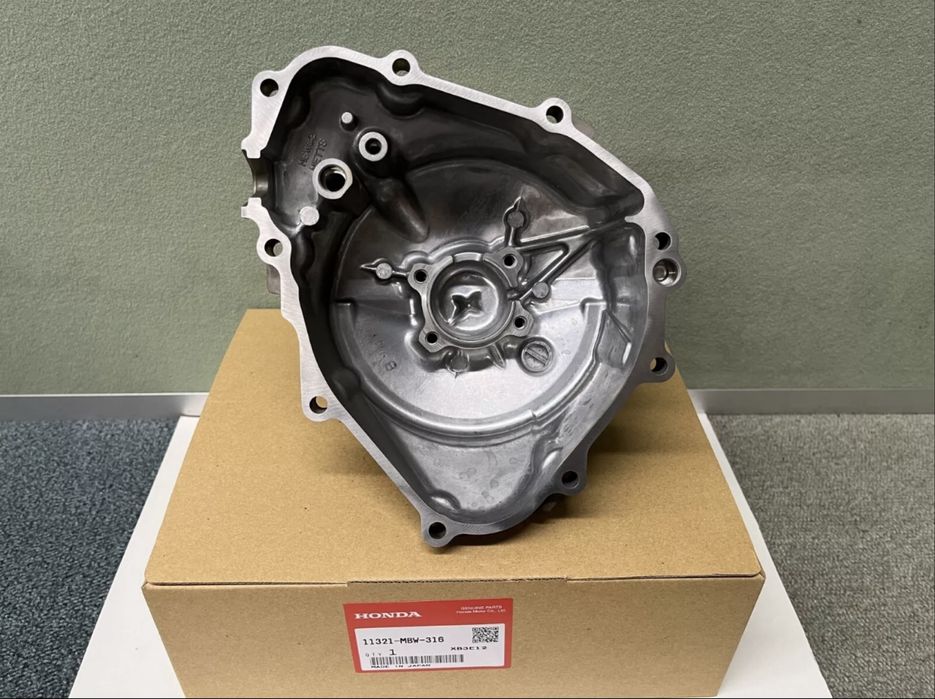 Кришка генератора honda cbr600 f4,f4i