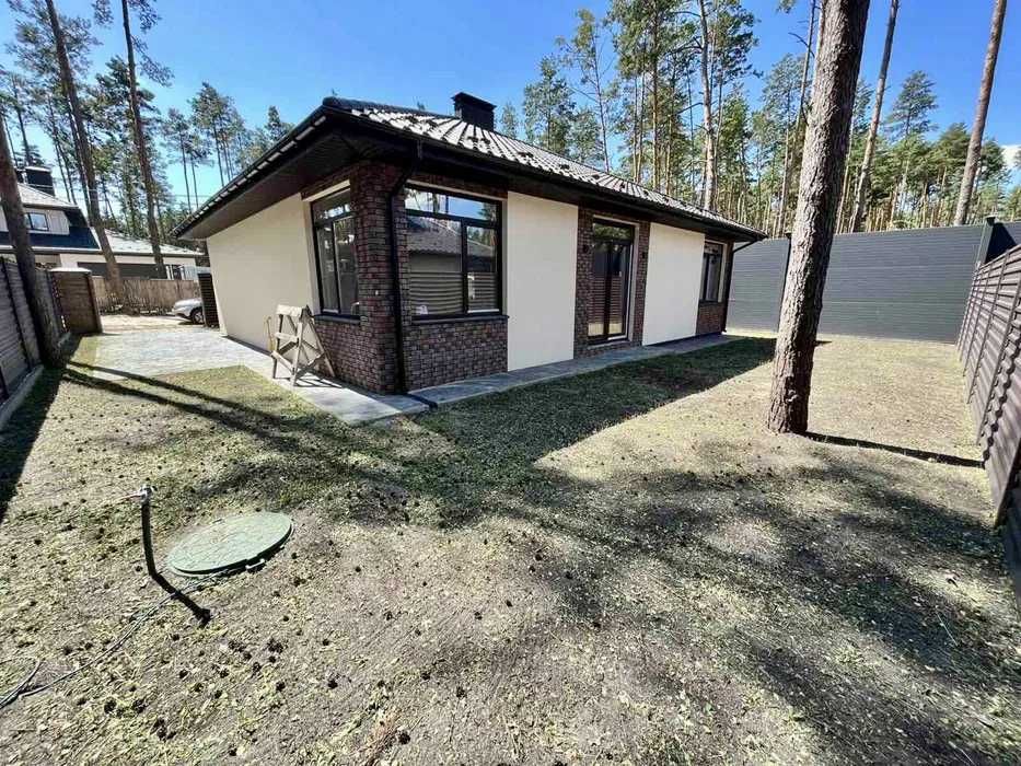 Одноповерховий цегляний, утеплений будинок в Лісовій Бучі.