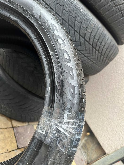 295-40 R20 106V Pirelli Scorpion Winter NO розпаровка 1шт