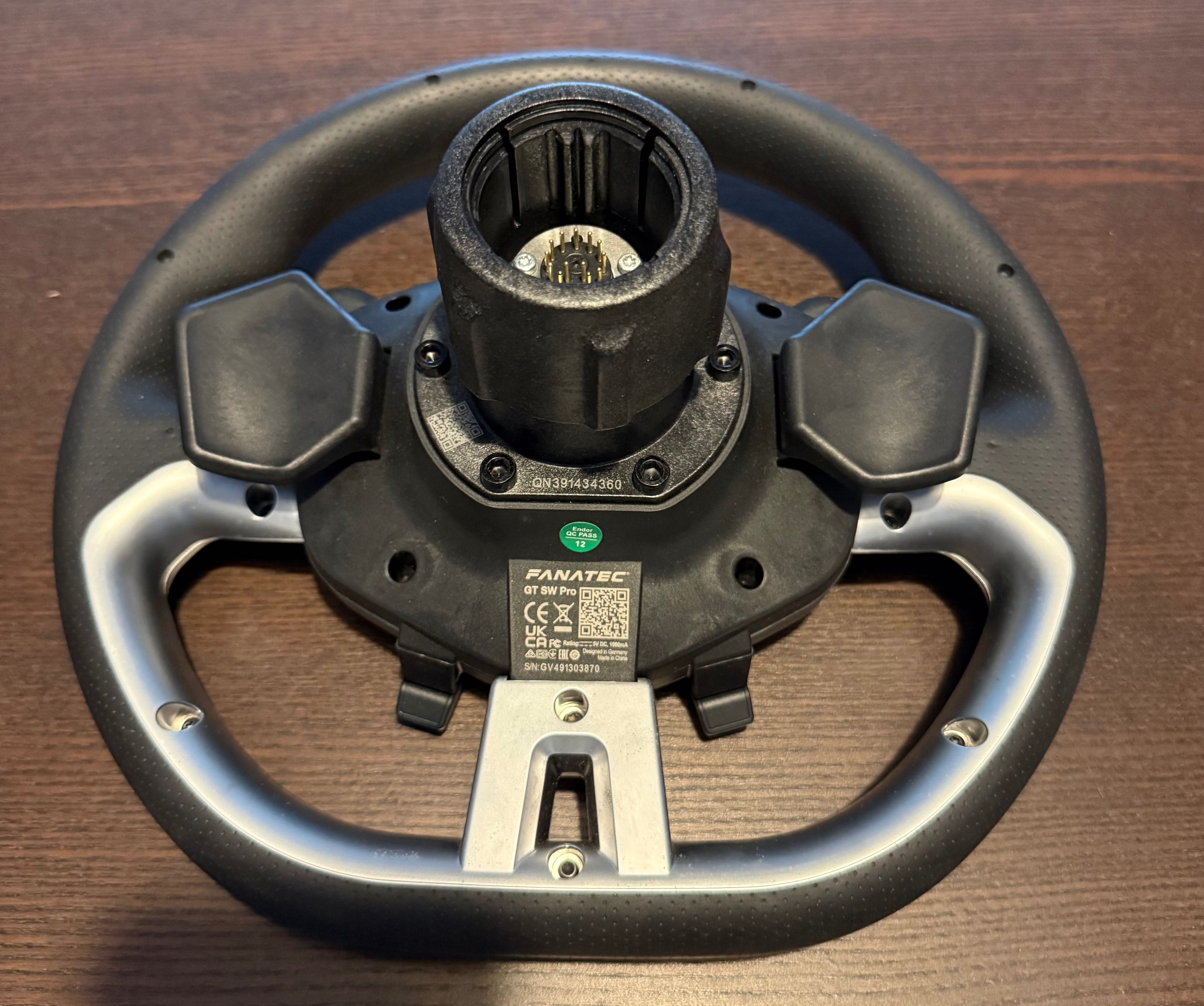 Volante 280 mm da Fanatec Gran Turismo com QR1 lite