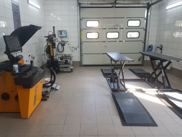 opona używana 195/55R16 Michelin Alpin 7