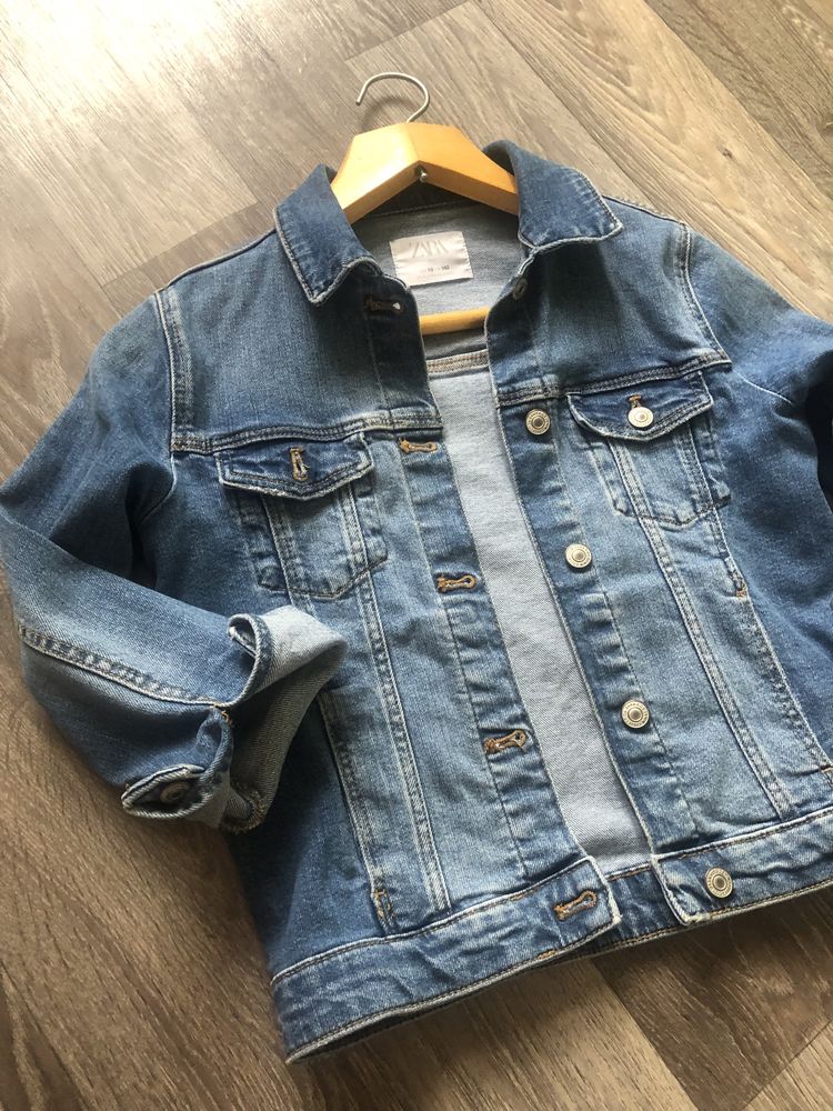 Джинсовая курточка zara