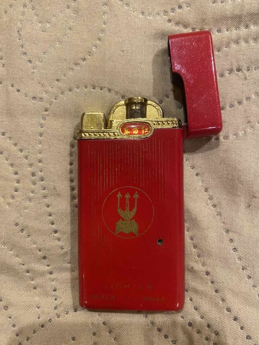 Зажигалка Мао Цзэдун