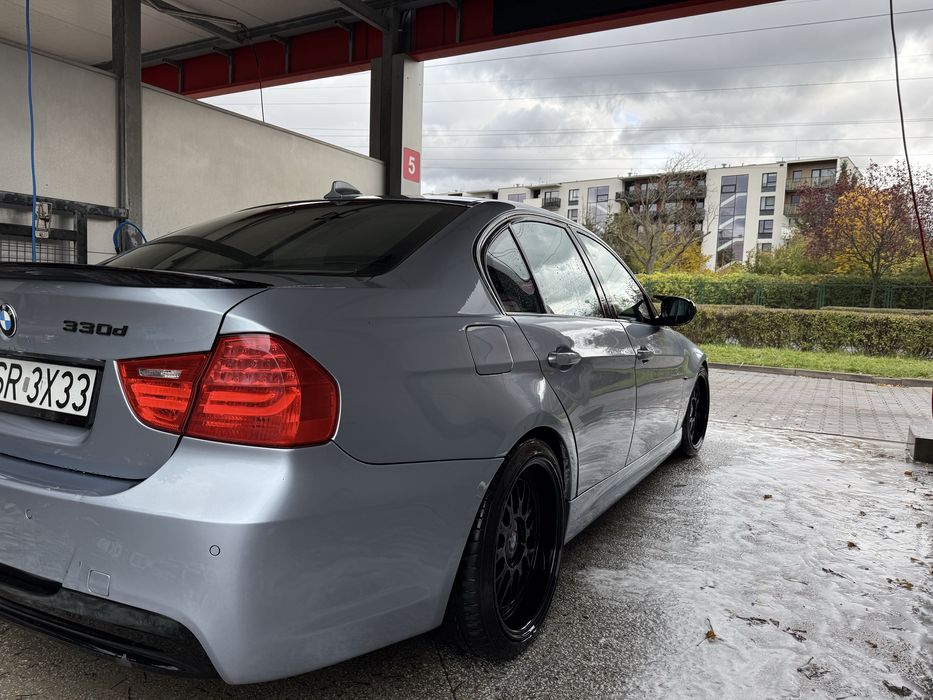 Na sprzedaż BMW E90 LCI 330d 2008r – 245KM, M Pakiet