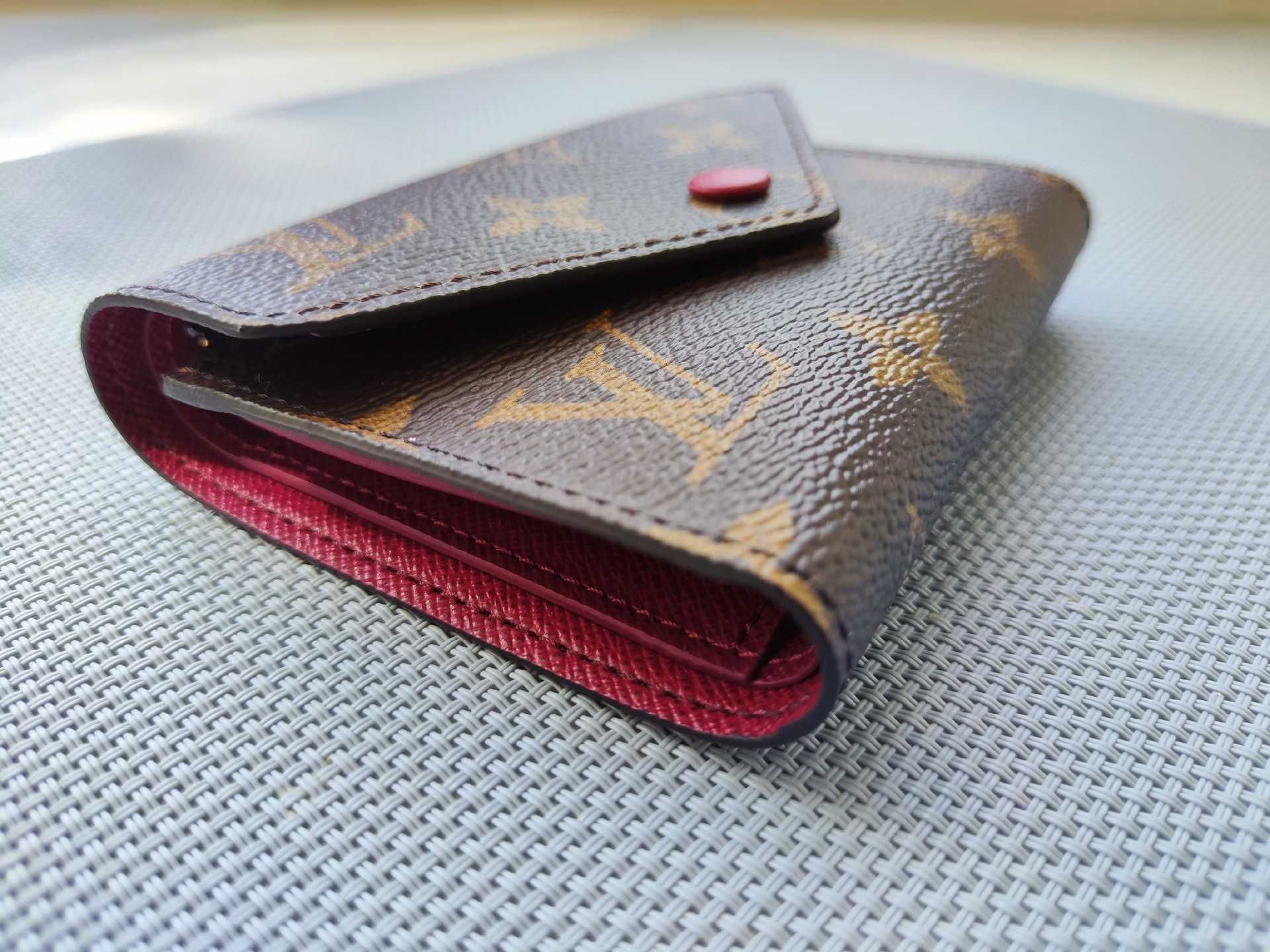 Nowe Louis Vuitton Victorine Mały portfel Róża czerwona przycisk