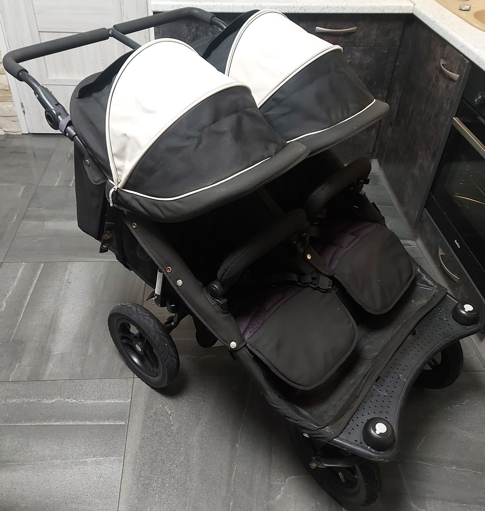 Wózek bliźniaczy / rok po roku. Babytravel dublin