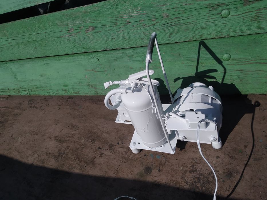 Продам компресор