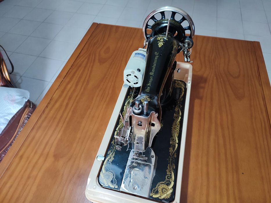 Máquina de costura Singer