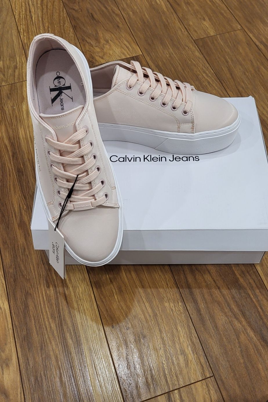 Nowe sneakersy Calvin Klein