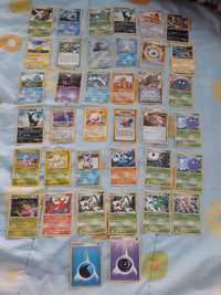 39 cartas Pokemon