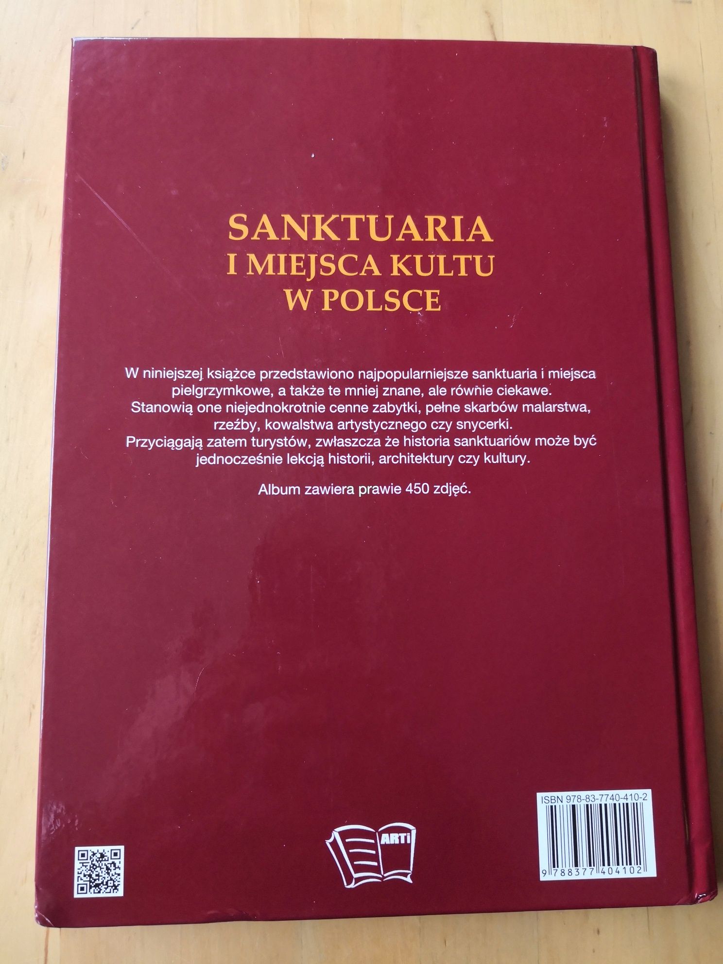 Album Sanktuaria i miejsca kultu w Polsce